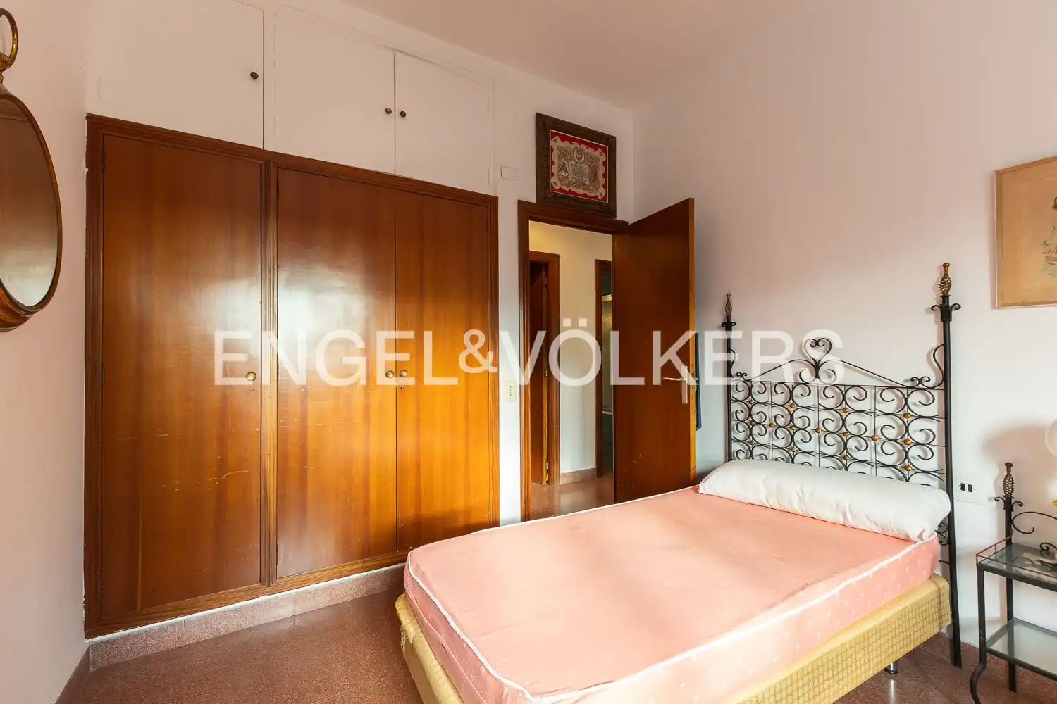 Habitación de Casa o chalet en venta en Paterna con Aire acondicionado, Calefacción y Jardín privado