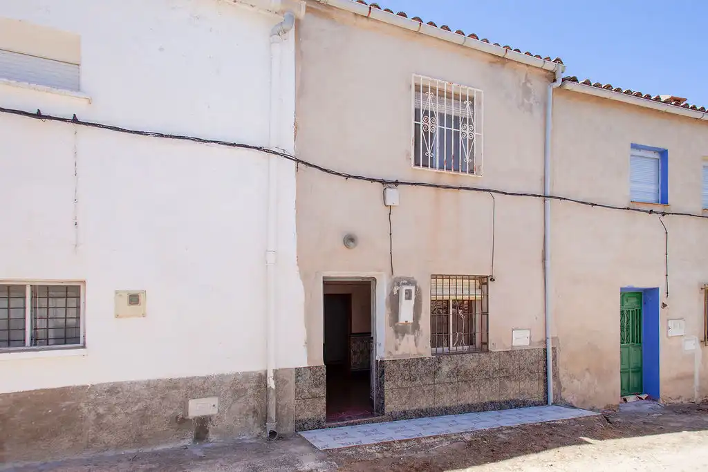 Adosado en venta en Cortijos De Cazona