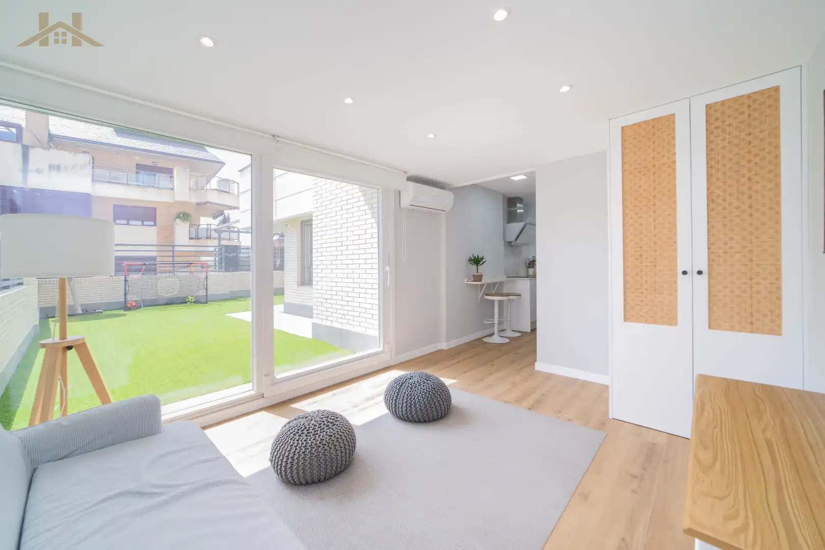 Sala de estar de Planta baja en venta en Boadilla del Monte con Aire acondicionado, Calefacción y Jardín privado