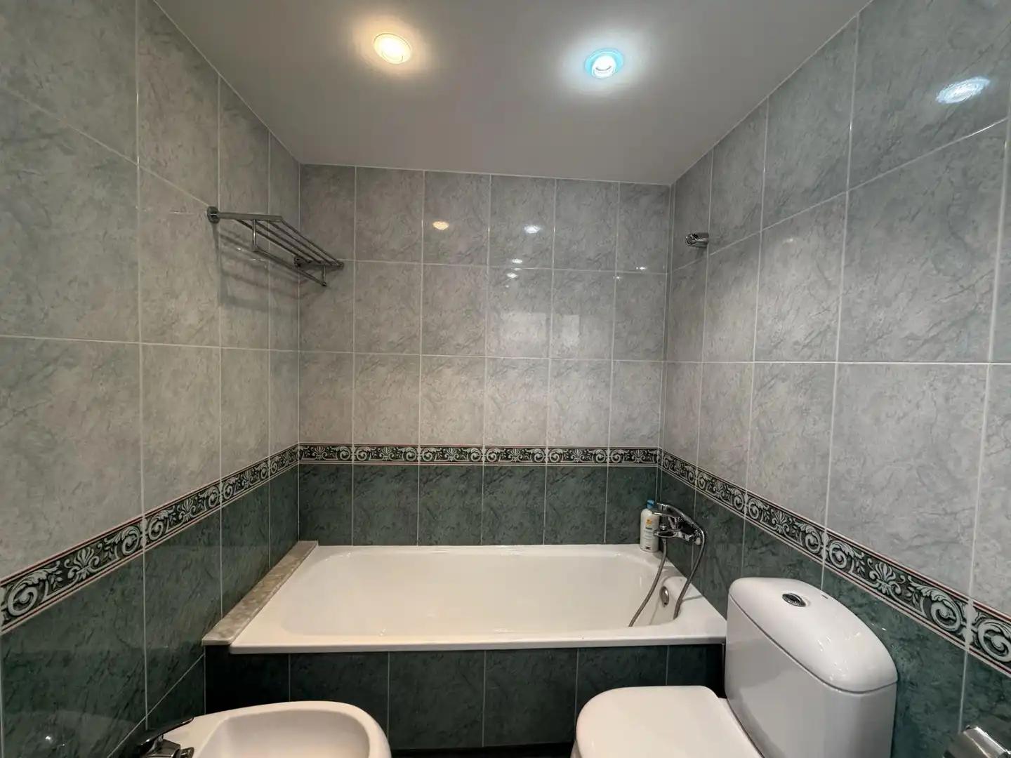 Bany de Apartament de lloguer en Albalat dels Sorells amb Aire condicionat, Calefacció i Terrassa