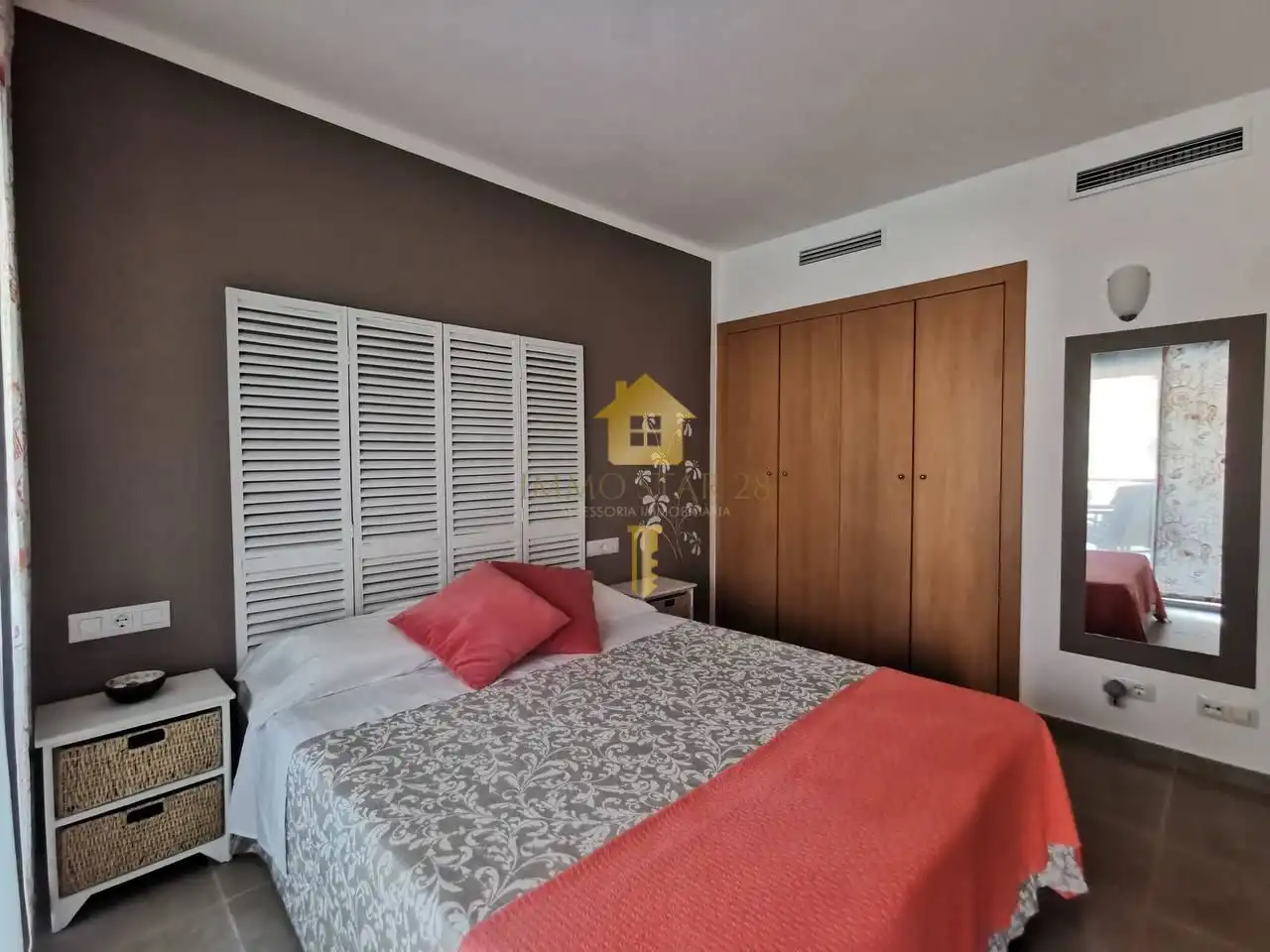 Habitación de Piso de alquiler en Roses con Aire acondicionado, Terraza y Trastero