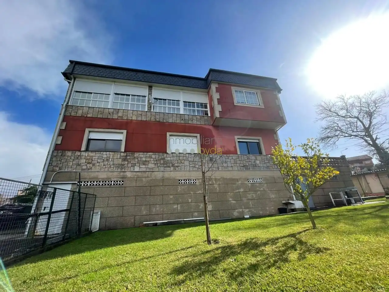 Vista exterior de Casa o chalet en venta en Vigo  con Jardín privado, Parquet y Terraza