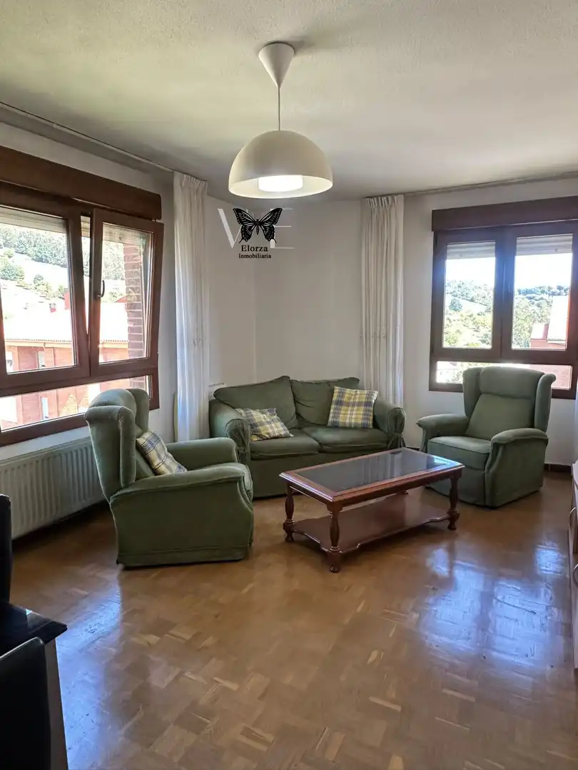 Flat with lift to rent in Salas, imagen 3