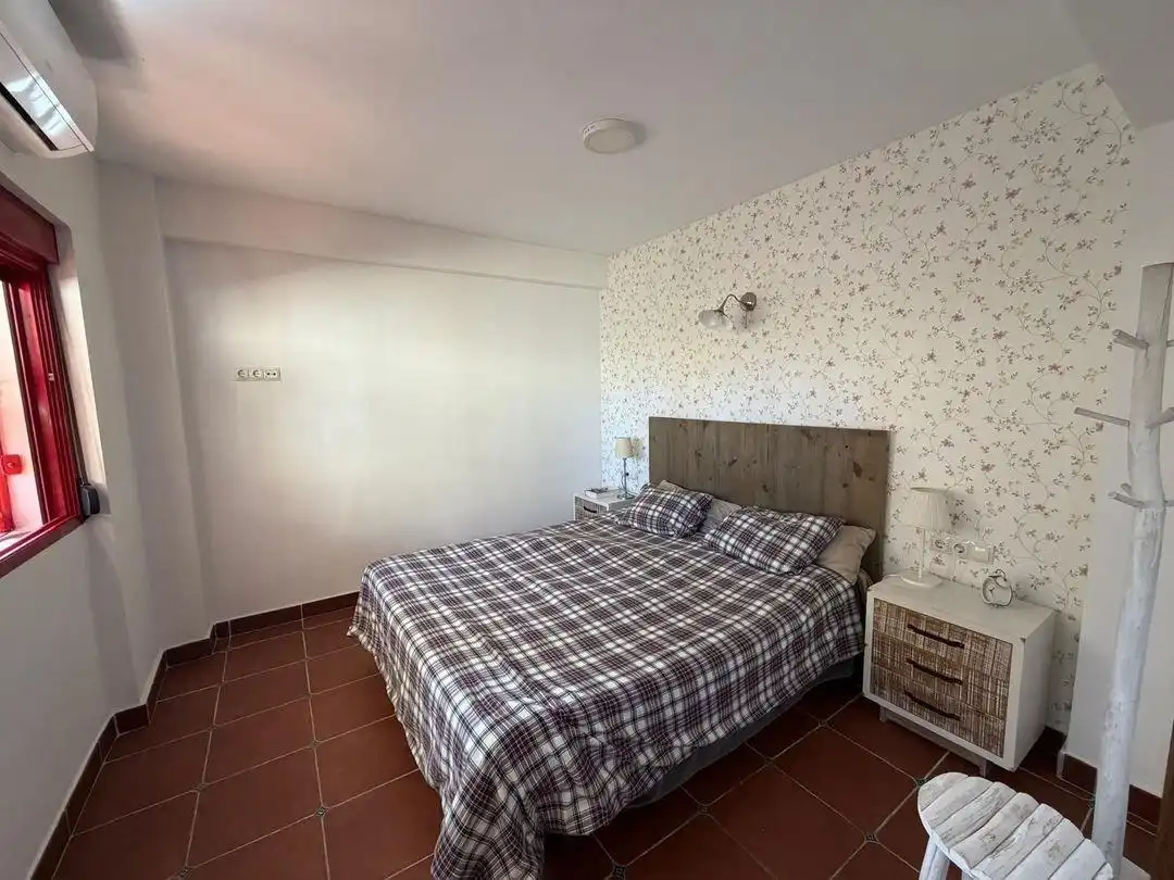 Dormitori de Pis en venda en Torremolinos amb Aire condicionat, Terrassa i Piscina comunitària