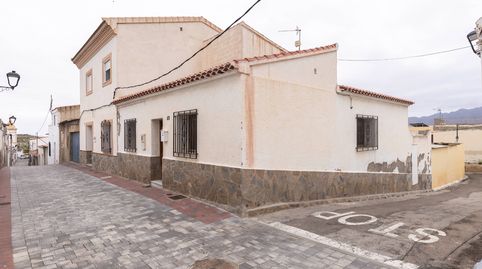 **Casa Pareada en Venta en Los Gallardos - Un Hogar con Encanto**, imatge 2