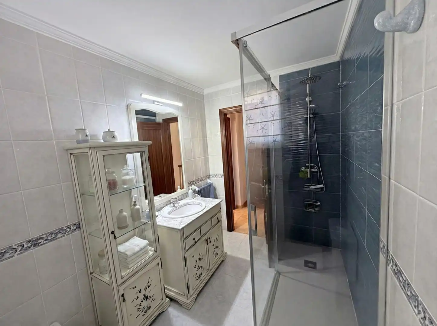 Baño de Casa o chalet en venta en Alhaurín de la Torre con Aire acondicionado, Jardín privado y Terraza
