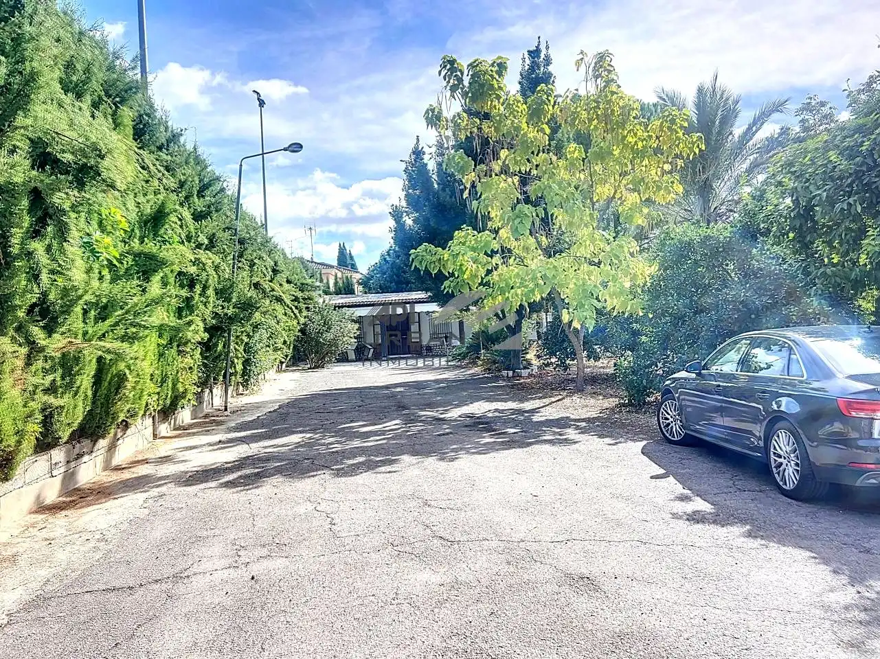 Vista exterior de Casa o chalet en venta en Lucena con Jardín privado y Piscina