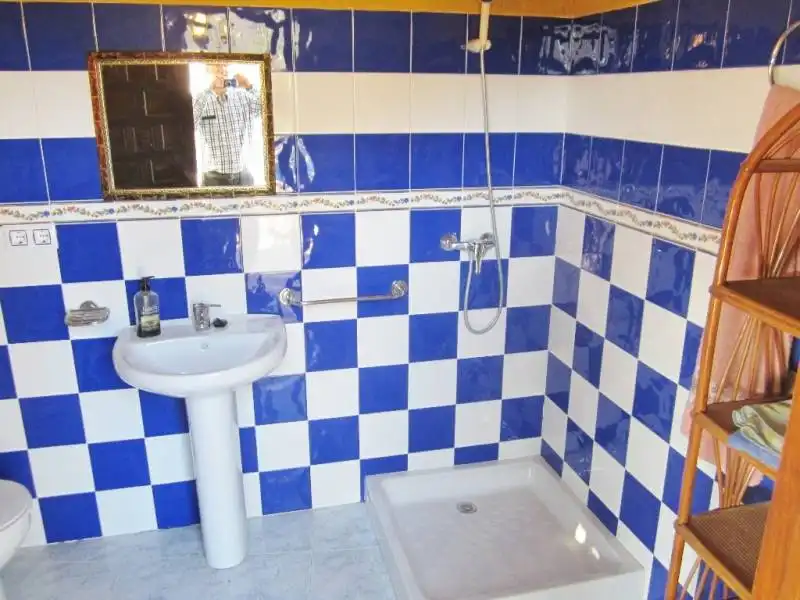 Bathroom of Houses for sale in Alicante / Alacant  with Air Conditioner, Heating and Private garden