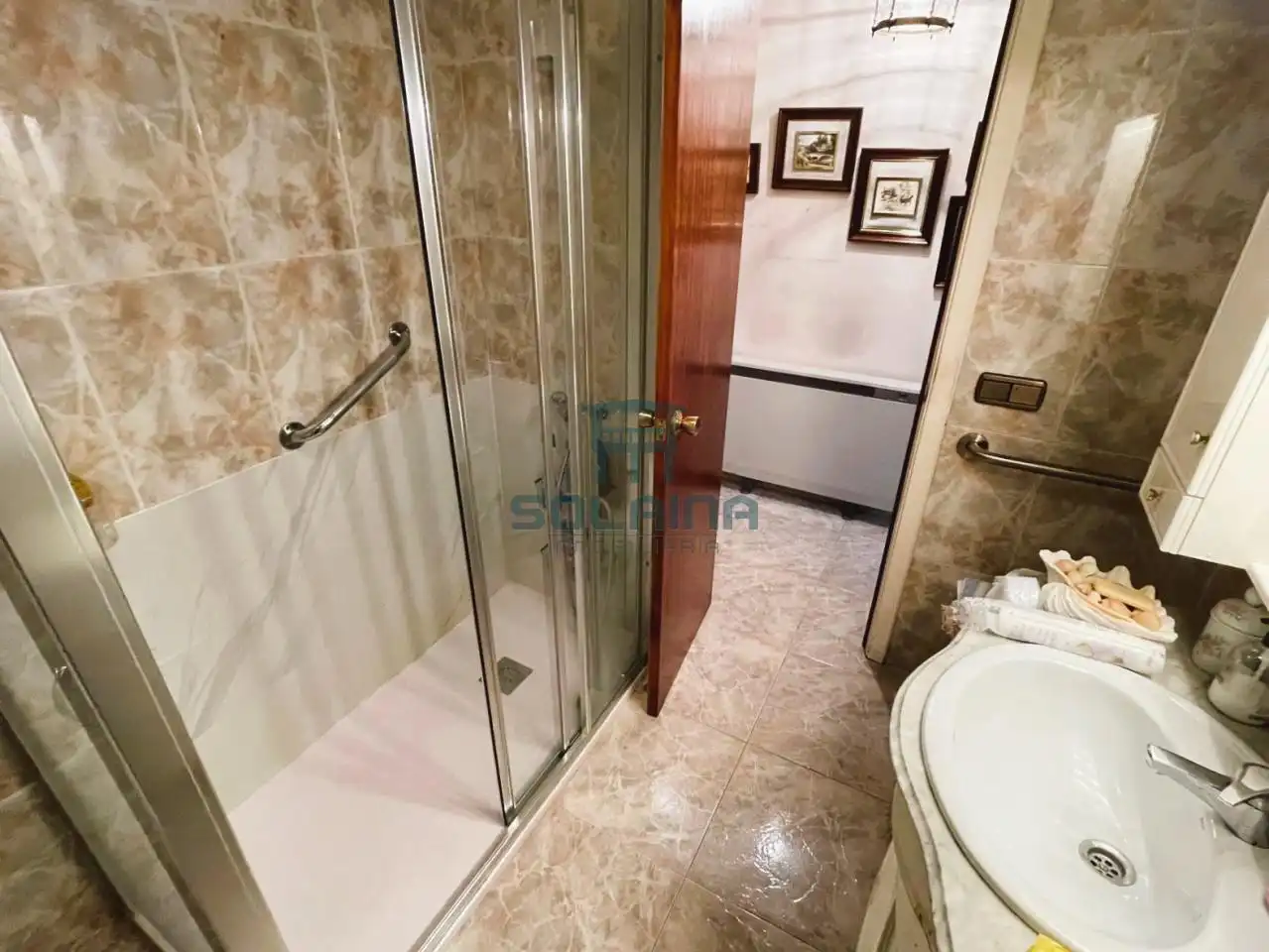 Baño de Piso en venta en Ourense Capital  con Calefacción, Parquet y Balcón