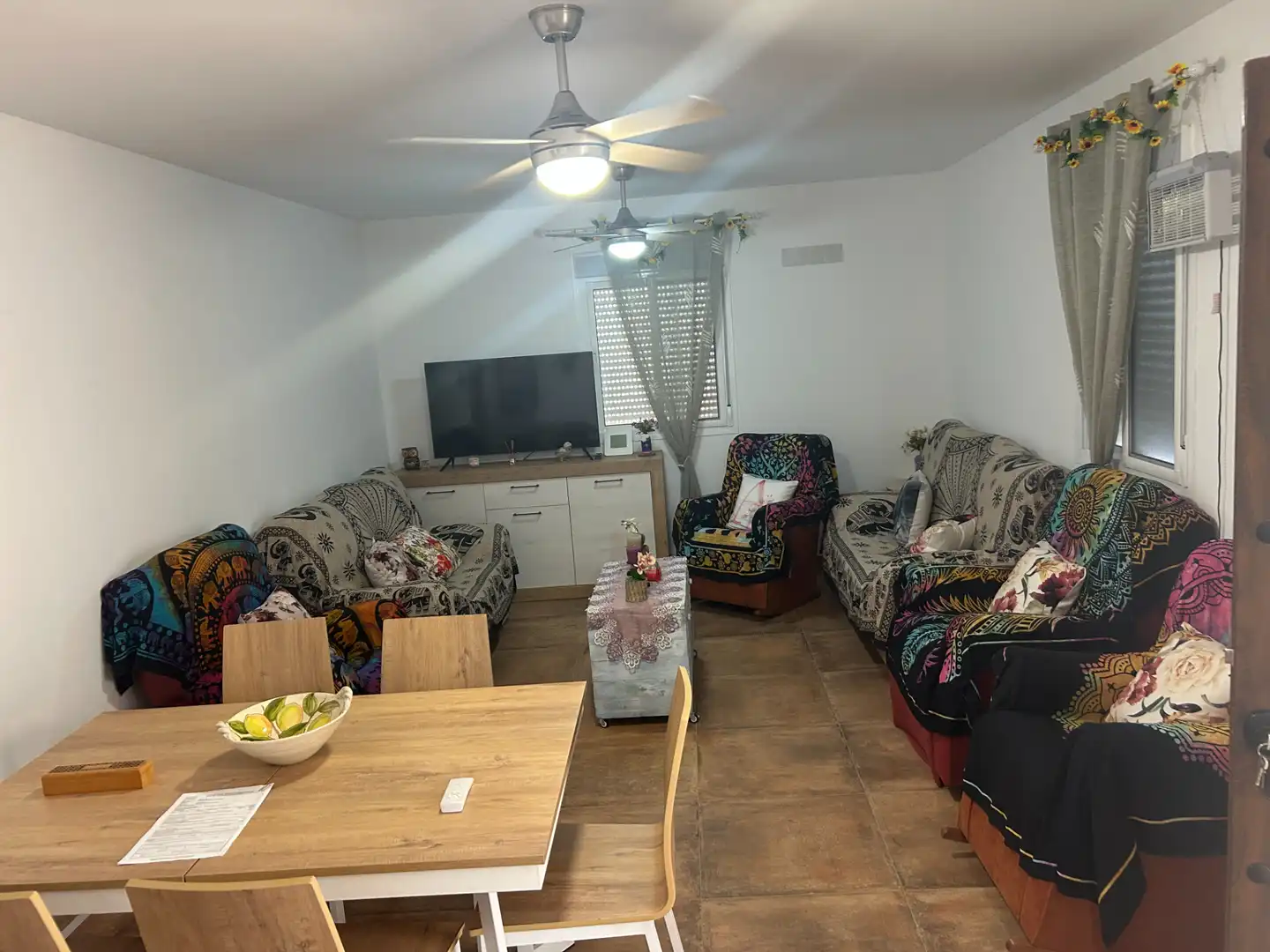 Wohnzimmer von Country house zur Miete in Vélez-Málaga mit Klimaanlage, Heizung und Terrasse