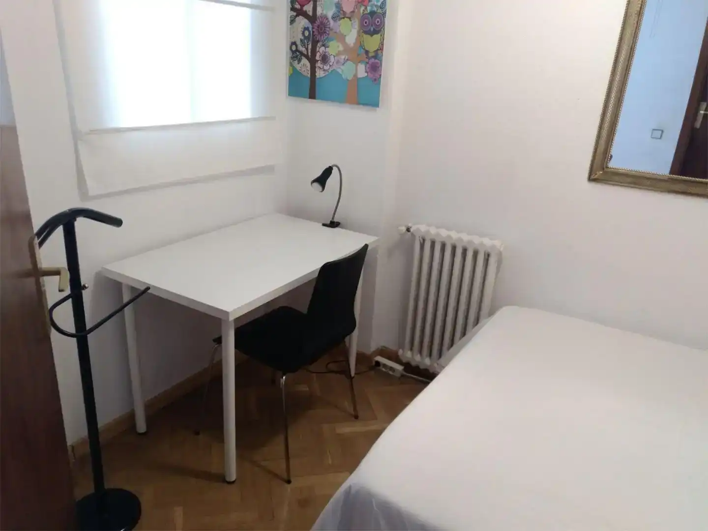 Schlafzimmer von Wohnung zur Miete in  Madrid Capital mit Klimaanlage und Balkon