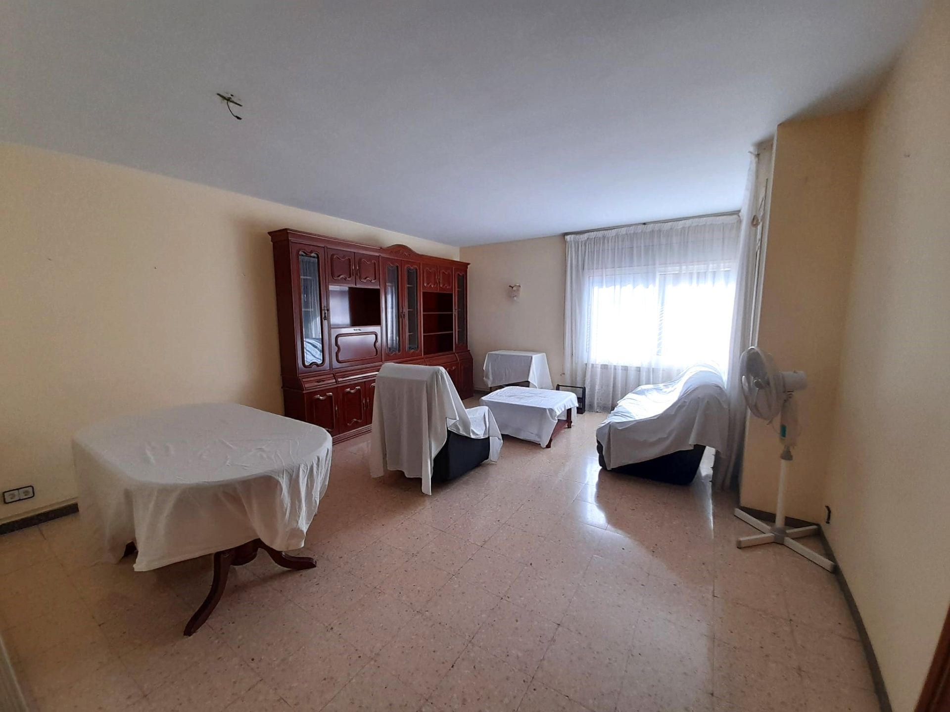 Sala d'estar de Pis en venda en Girona Capital amb Calefacció, Terrassa i Balcó
