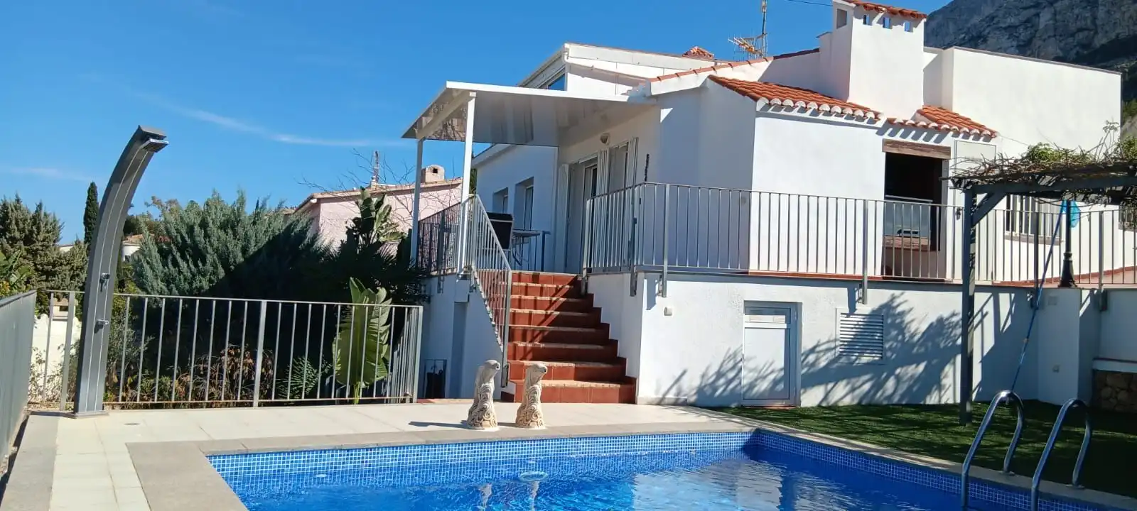 Casa con piscina in vendita a El Montgó, imagen 2