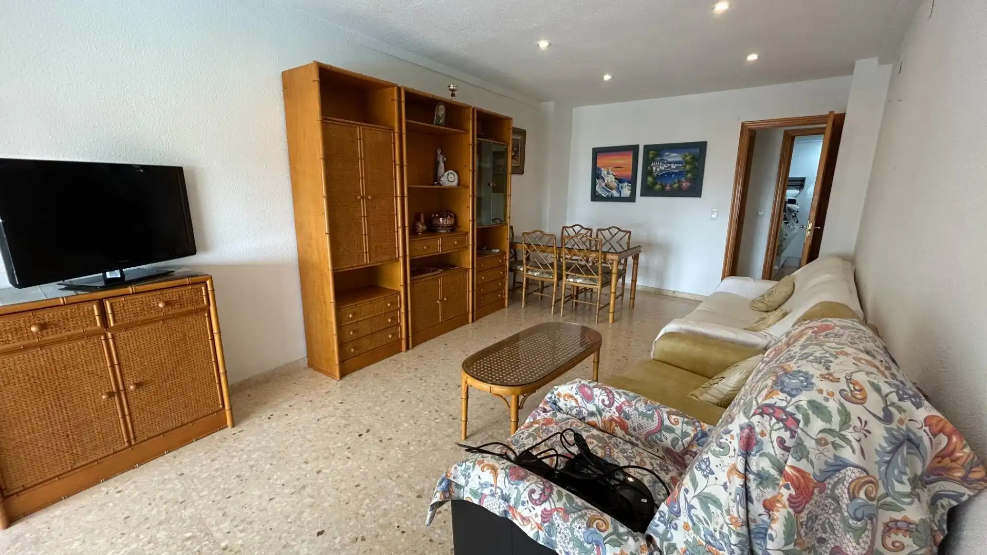 Sala de estar de Apartamento en venta en Cullera con Terraza, Amueblado y Balcón