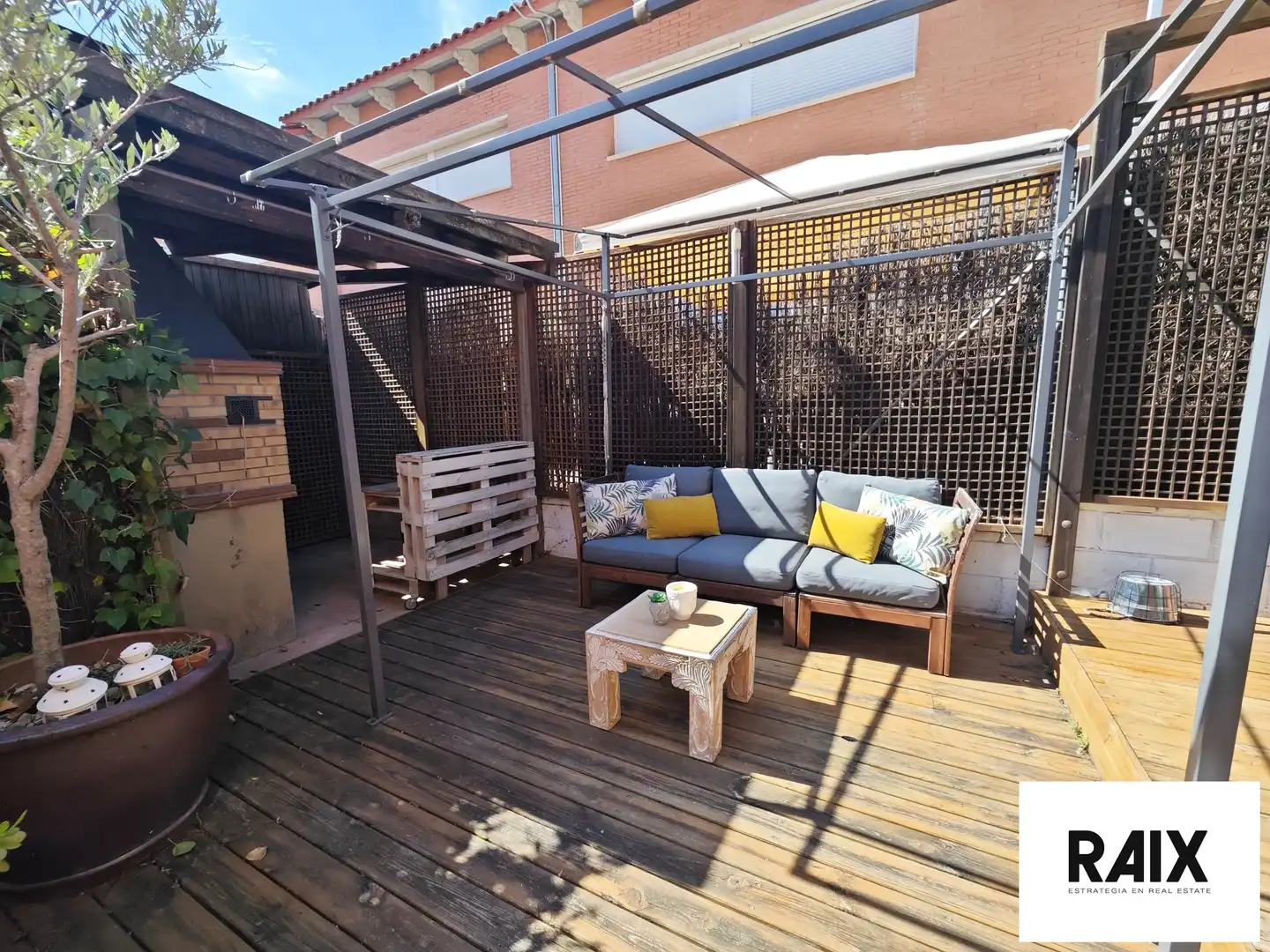 Casa adosada en venta en Carrer Garbi, Viladecavalls
