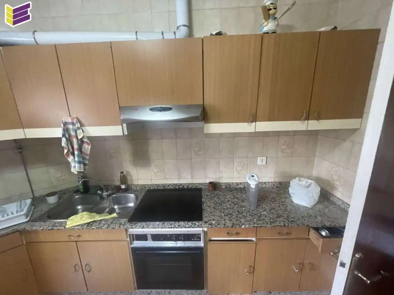 Cuina de Casa o xalet en venda en Vigo  amb Calefacció, Jardí privat i Terrassa