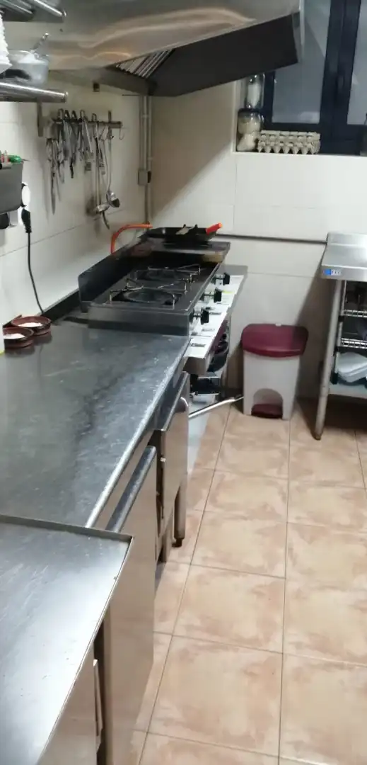 Cocina de Local en traspaso en Vilanova i la Geltrú con Aire acondicionado, Calefacción y Terraza