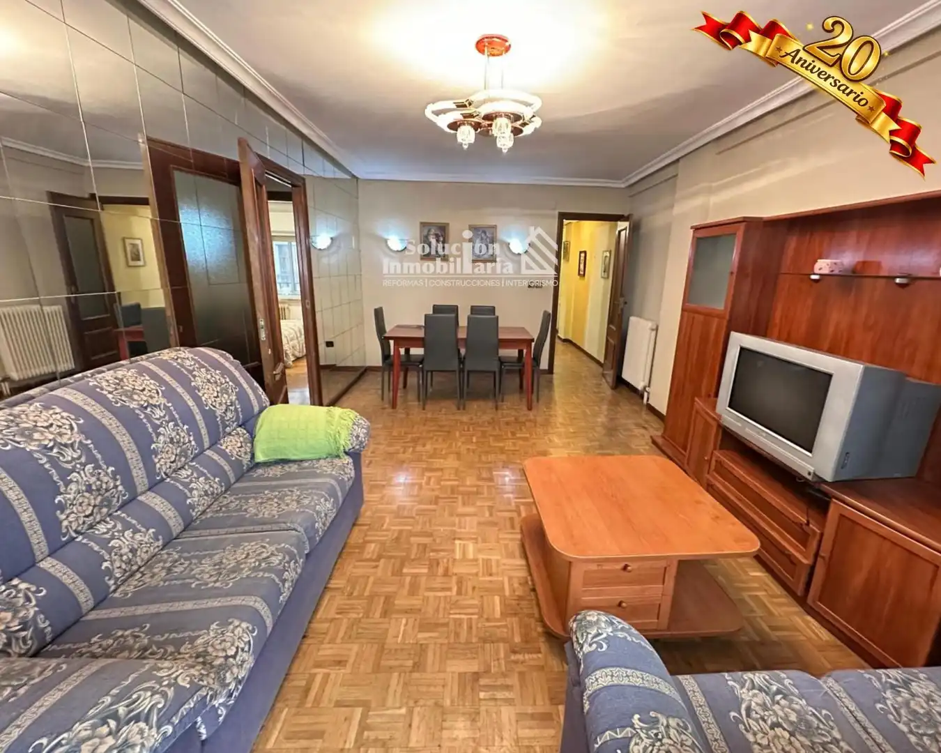 Sala d'estar de Pis en venda en Salamanca Capital amb Calefacció, Terrassa i Moblat