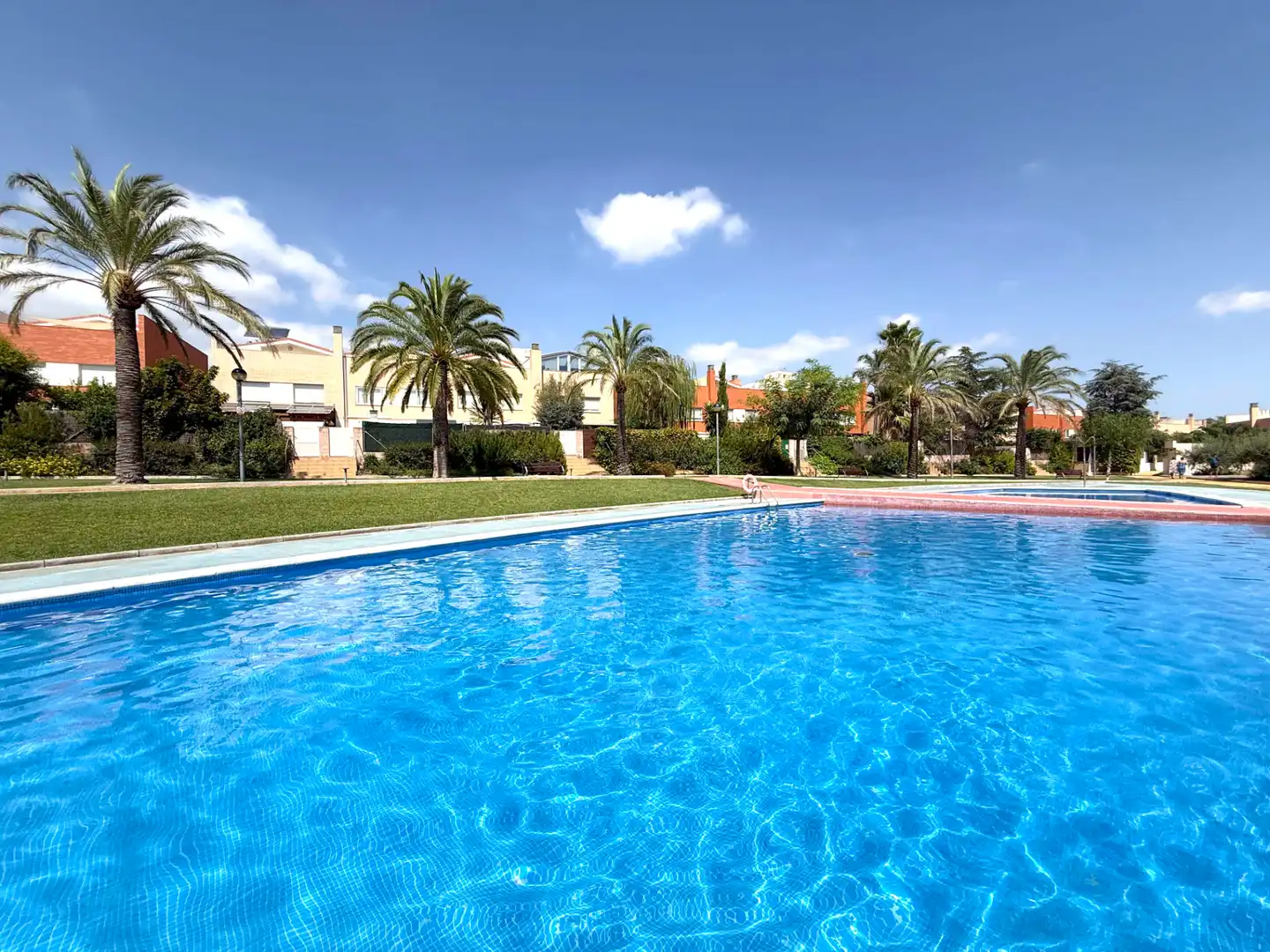 Casa a schiera con terrazza in vendita a Carrer de Vinebre