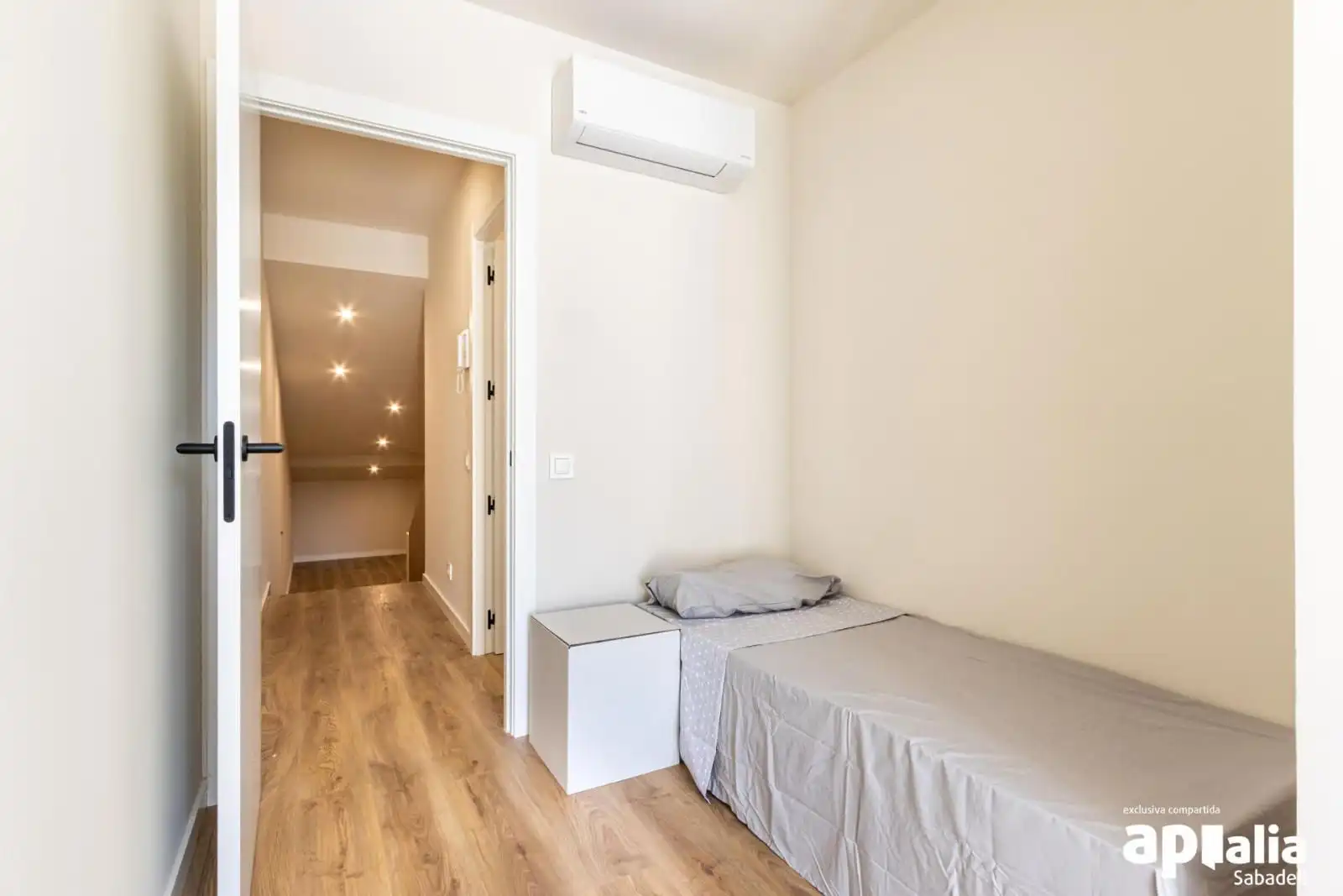 Dormitori de Casa o xalet en venda en Sabadell amb Parquet, Terrassa i Balcó