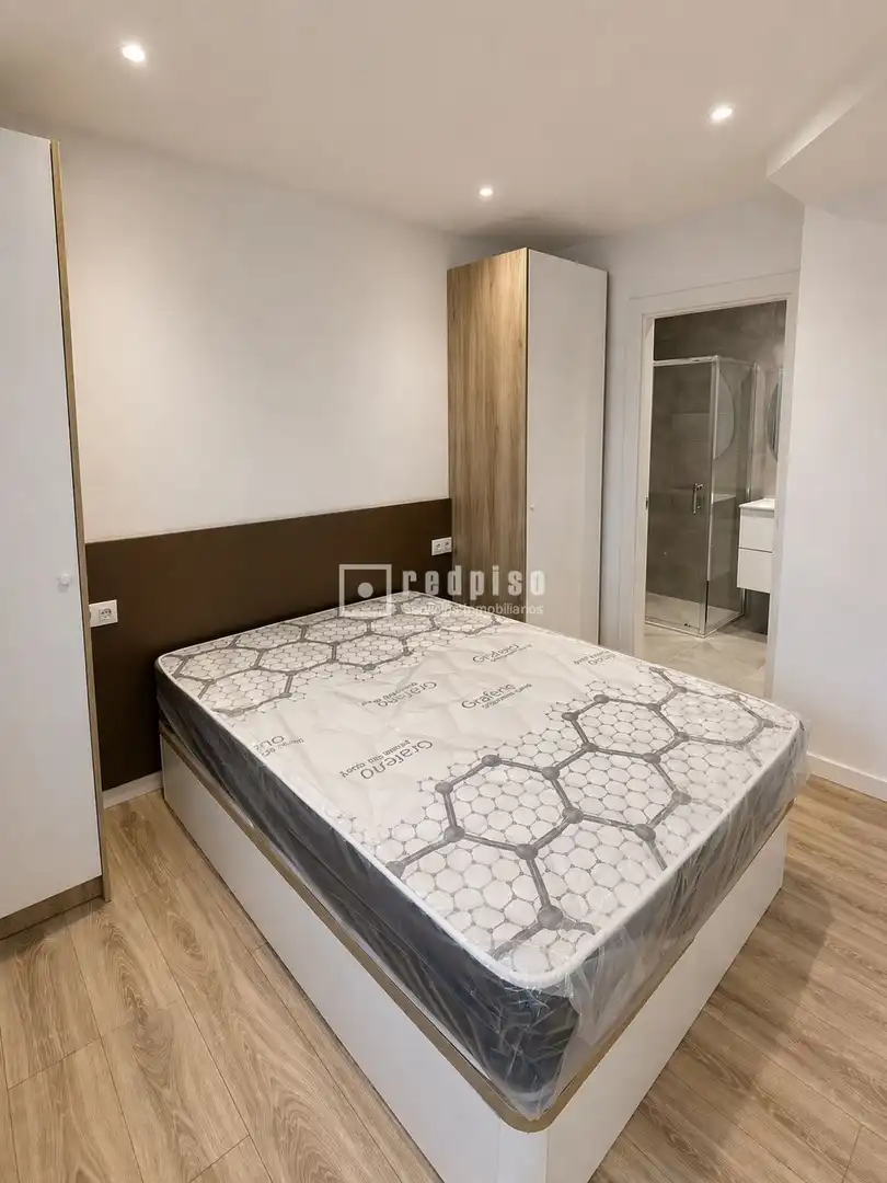Dormitori de Apartament de lloguer en Murcia amb Aire condicionat, Calefacció i Terrassa