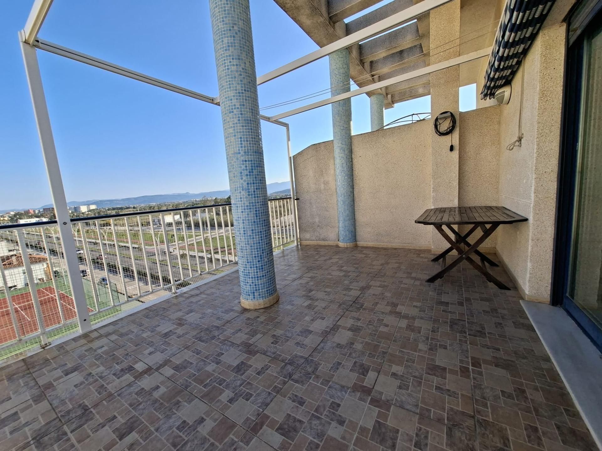 Terrasse von Dachboden zum Verkauf in Gandia mit Privatgarten, Terrasse und Abstellraum