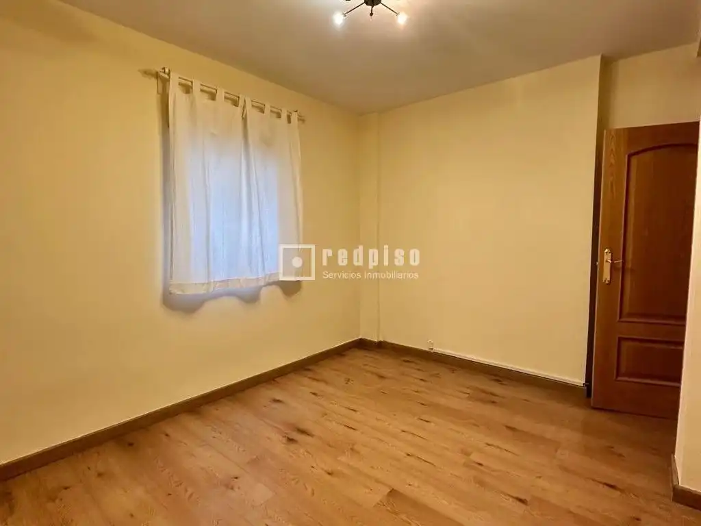 Habitación de Piso de alquiler en Madrid con Aire acondicionado y Calefacción