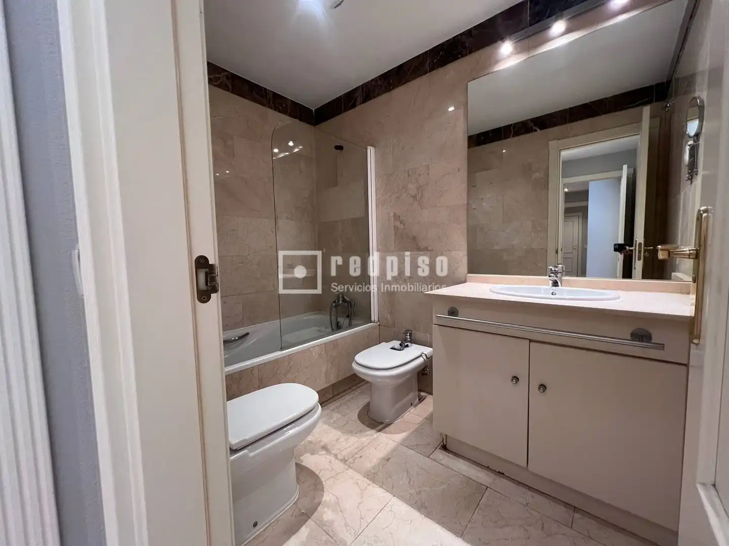 Piso con piscina en venta en del Talgo 226, imagen 13