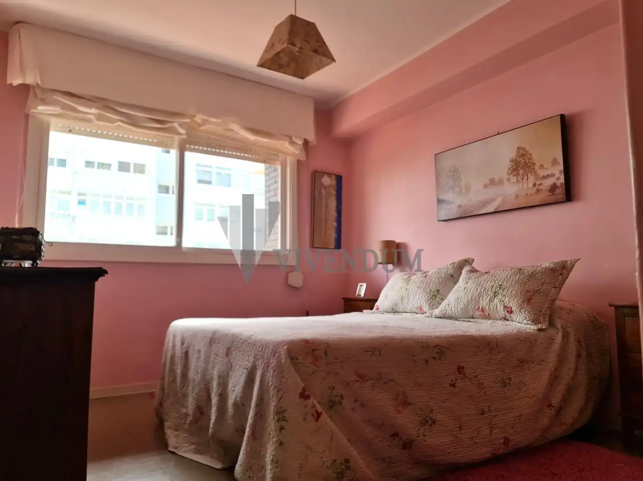 Habitación de Piso en venta en Vigo  con Calefacción, Terraza y Trastero