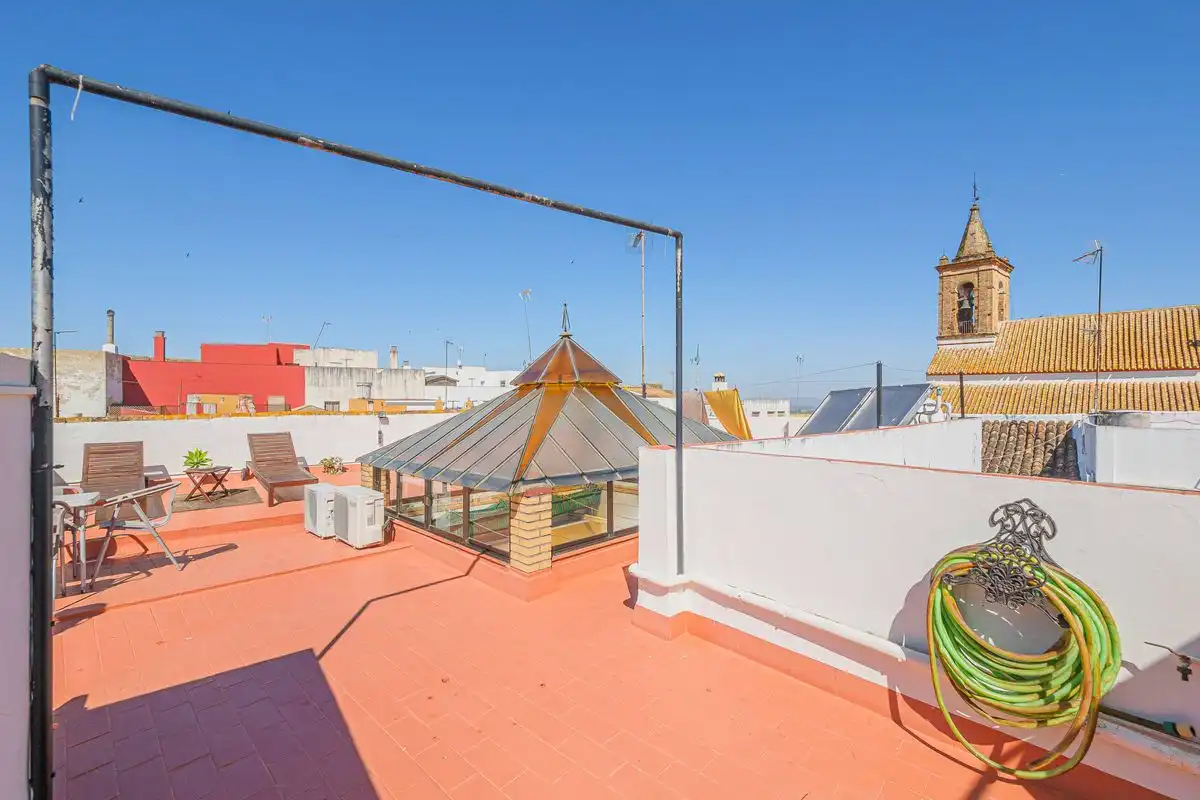 Casa adosada en venda a C. San Teodomiro, Carmona