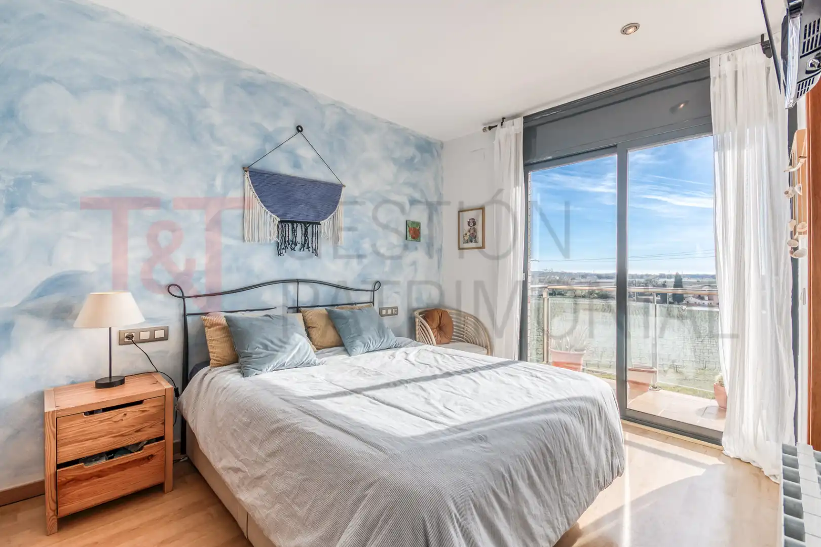 Habitación de Casa adosada en venta en Castellet i la Gornal con Calefacción, Terraza y Horno