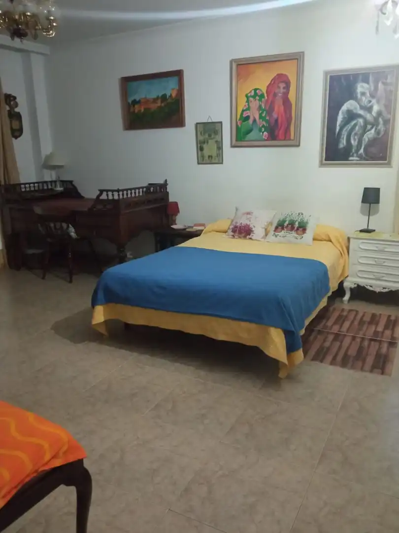 Habitación de Casa o chalet en venta en Santiago de Compostela  con Calefacción, Jardín privado y Terraza