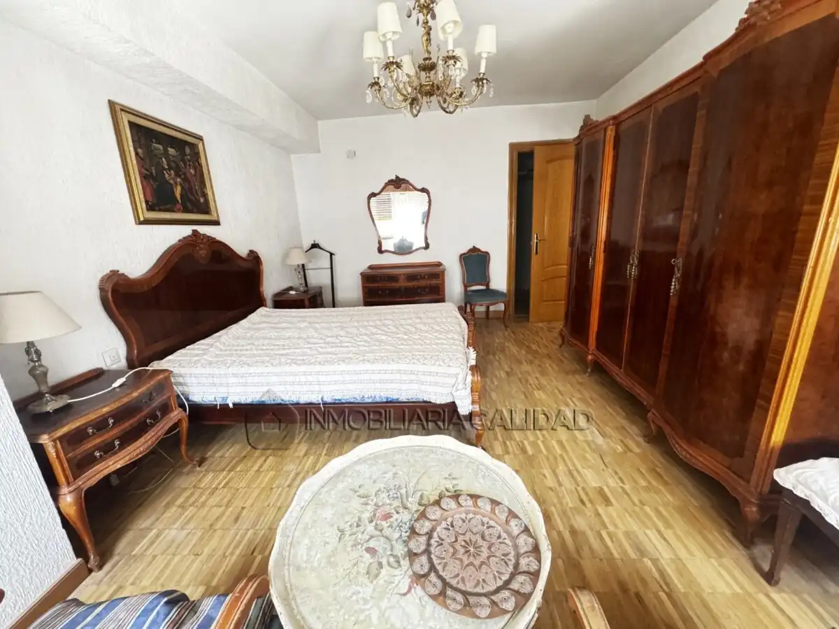 Bedroom of Flat for rent in Burgos  with Heating, Furnished and Pets allowed