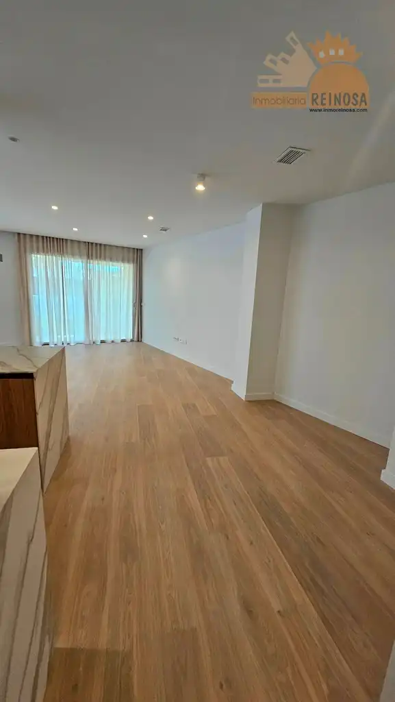 Sala de estar de Planta baja en venta en Molina de Segura con Aire acondicionado, Jardín privado y Parquet