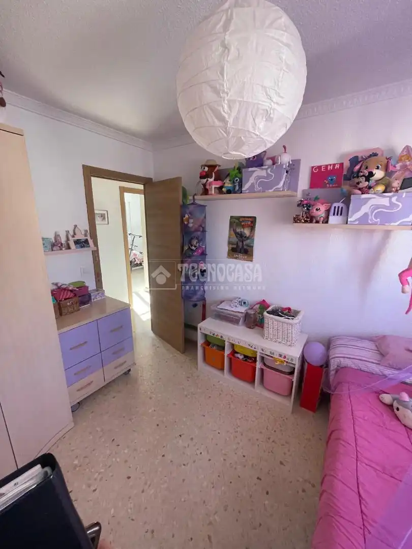 Bedroom of Flat for sale in Sevilla  with Air Conditioner and Terrace