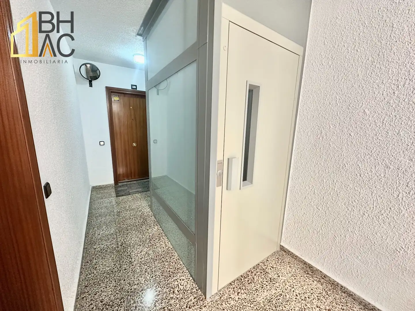 Wohnung zum Verkauf in Getafe mit Klimaanlage, Heizung und Terrasse