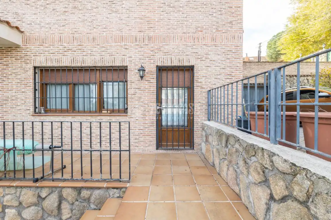 Vista exterior de Casa o chalet en venta en Algete con Aire acondicionado, Calefacción y Balcón