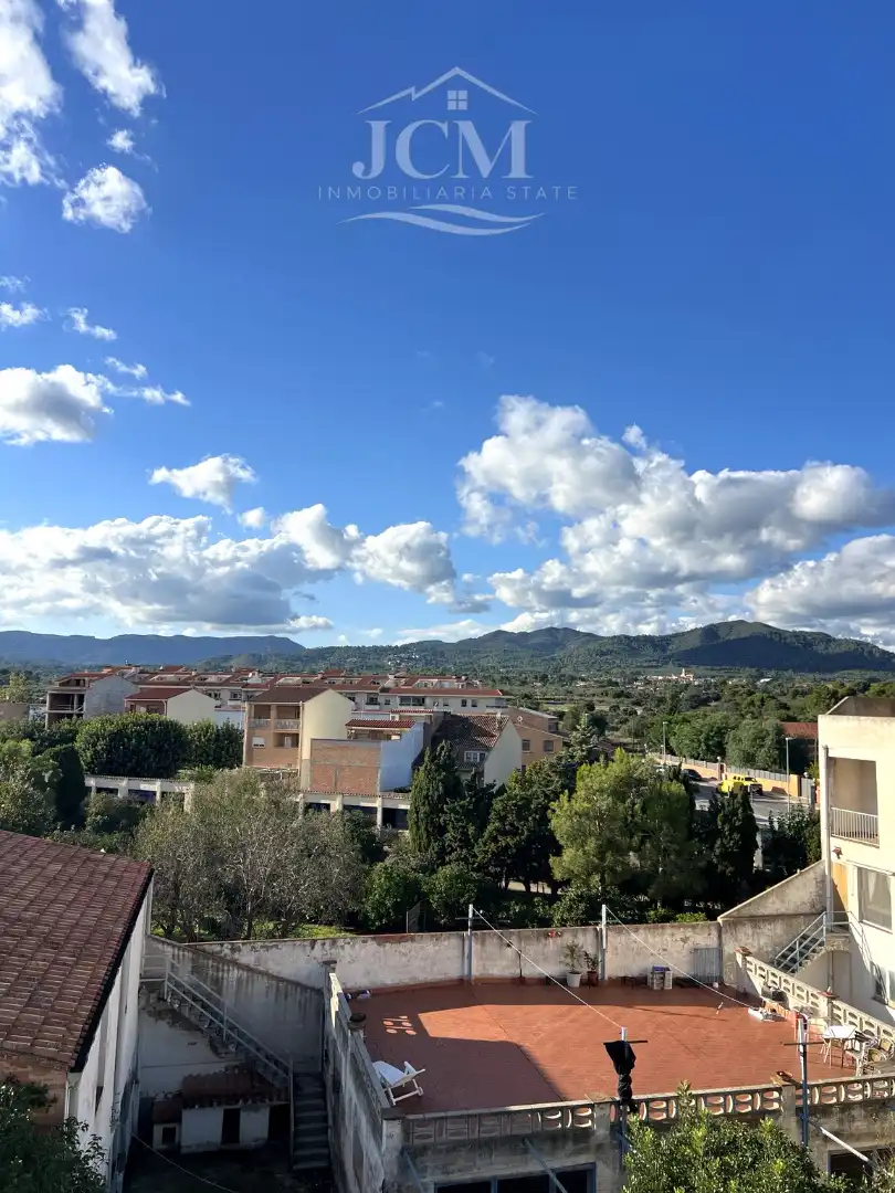 Vista exterior de Dúplex en venda en Montbrió del Camp amb Aire condicionat, Calefacció i Parquet