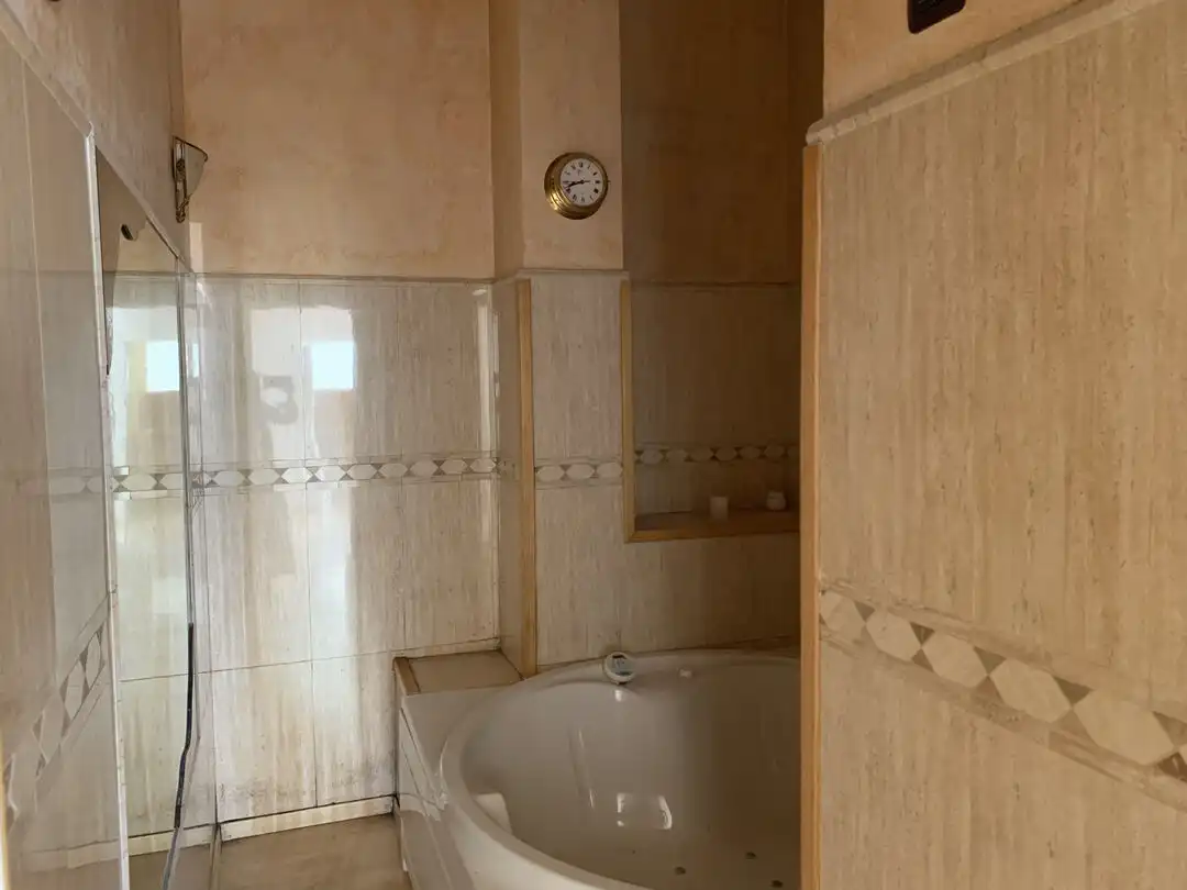 Bathroom of Commercial properties for sale in Zamudio  with Air Conditioner