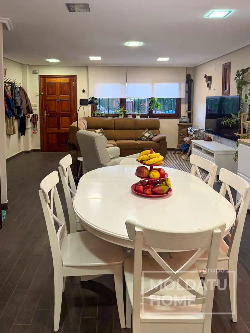 Dining room of Houses for sale in Abanto y Ciérvana-Abanto Zierbena  with Heating, Private garden and Terrace