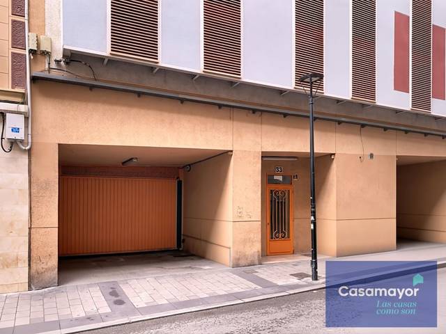 Garaje en Venta en Carrer Pintor Velazquez en Mercado