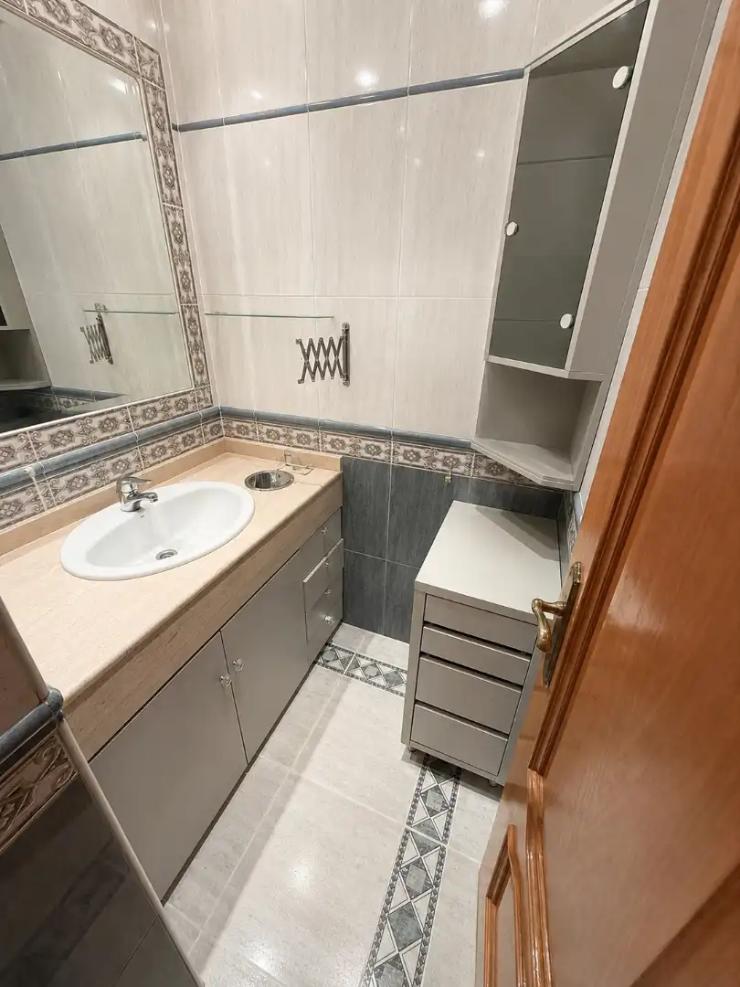 Baño de Piso en venta en Valencia con Aire acondicionado y Balcón
