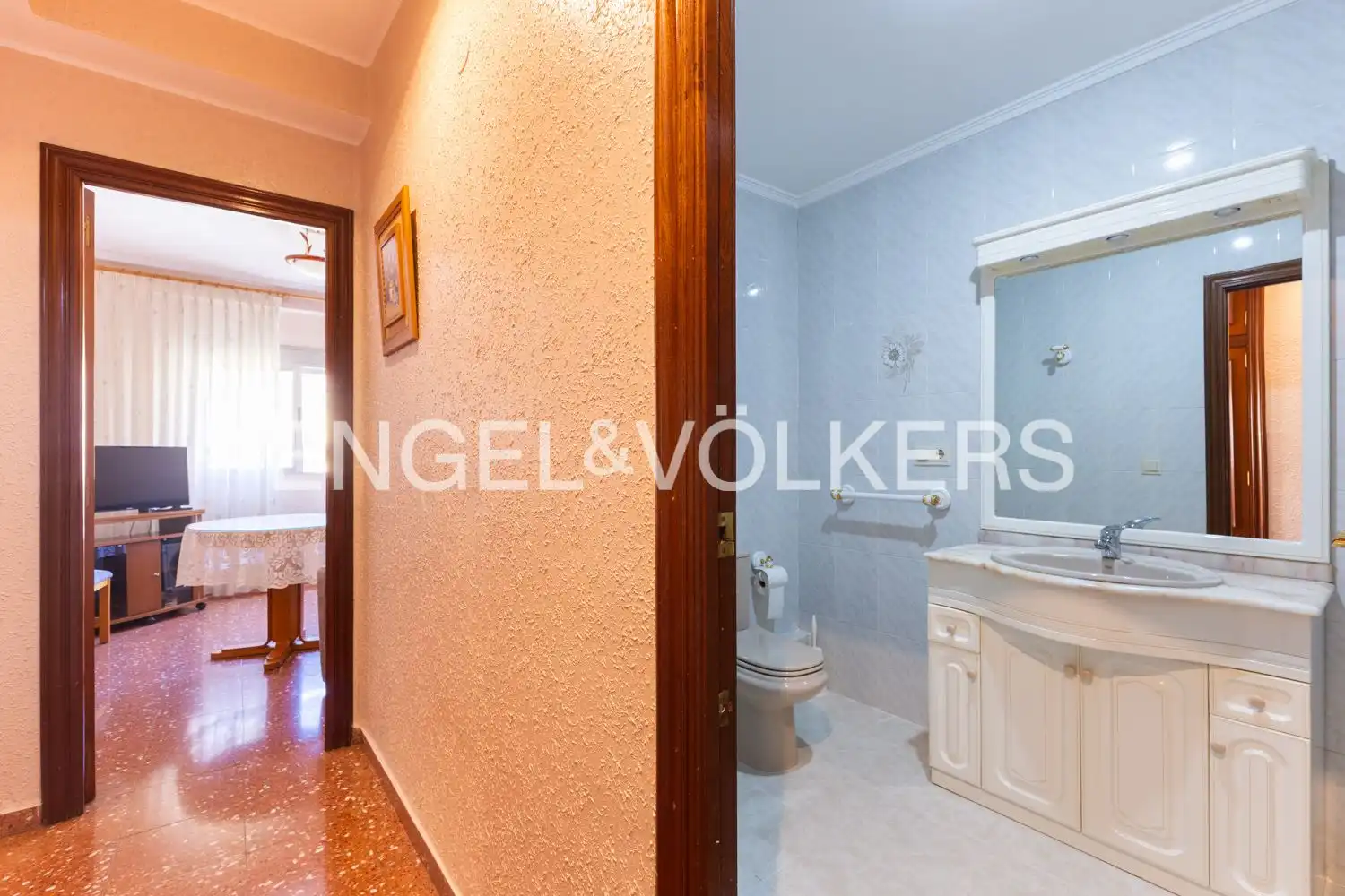 Piso en venta en Valencia con Calefacción y Balcón