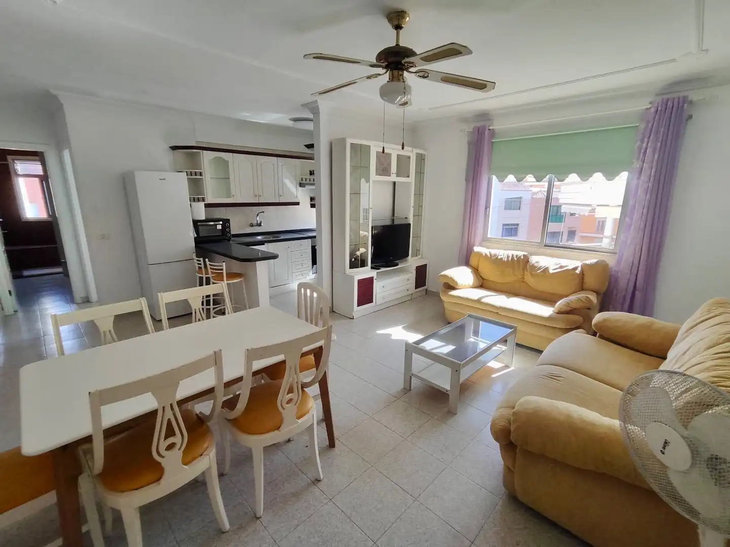 Sala de estar de Piso en venta en Guía de Isora con Amueblado