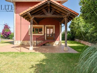 Villa con balcone in vendita a Avenida de Menéndez Pelayo