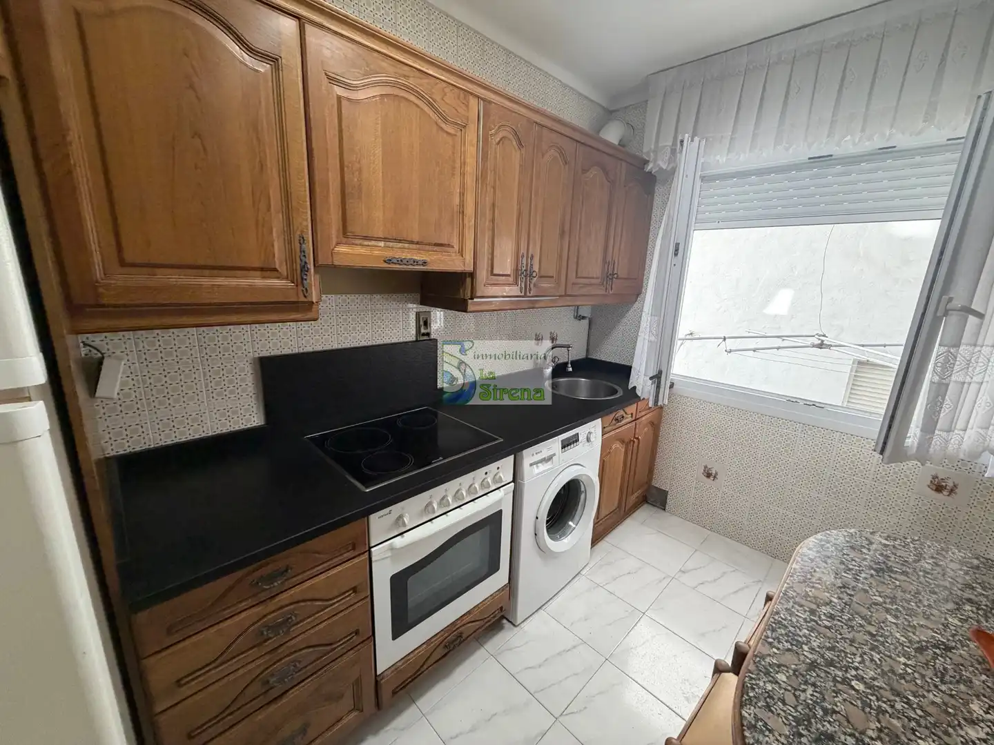 Cuina de Pis en venda en Castro-Urdiales amb Moblat, Forn i Rentadora