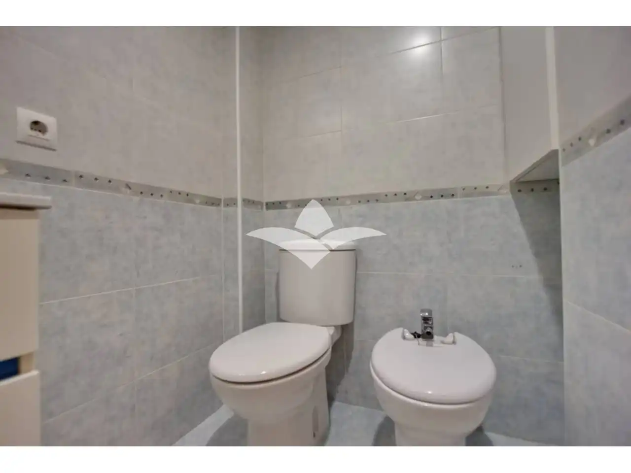 Baño de Piso en venta en Paterna con Aire acondicionado, Terraza y Trastero