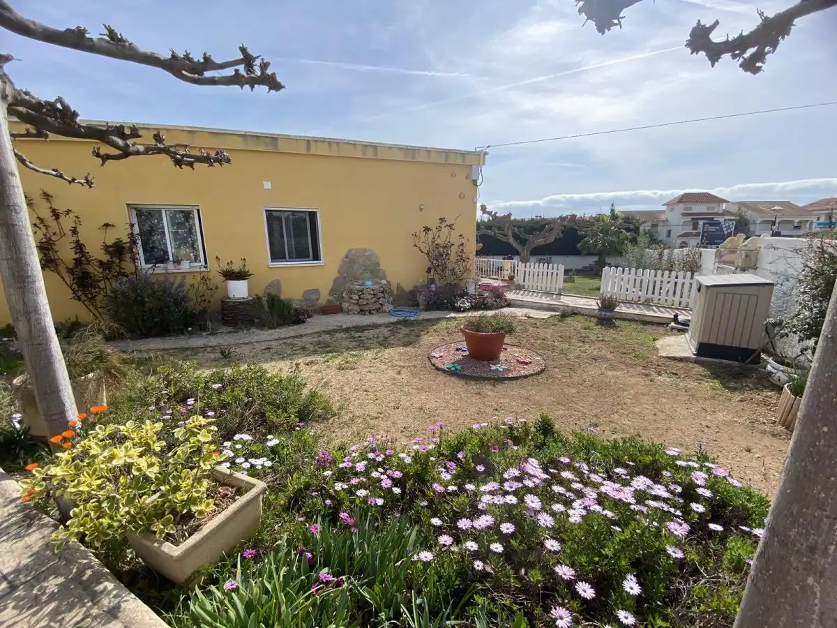 Jardí de Casa o xalet en venda en Alcanar amb Aire condicionat, Calefacció i Jardí privat