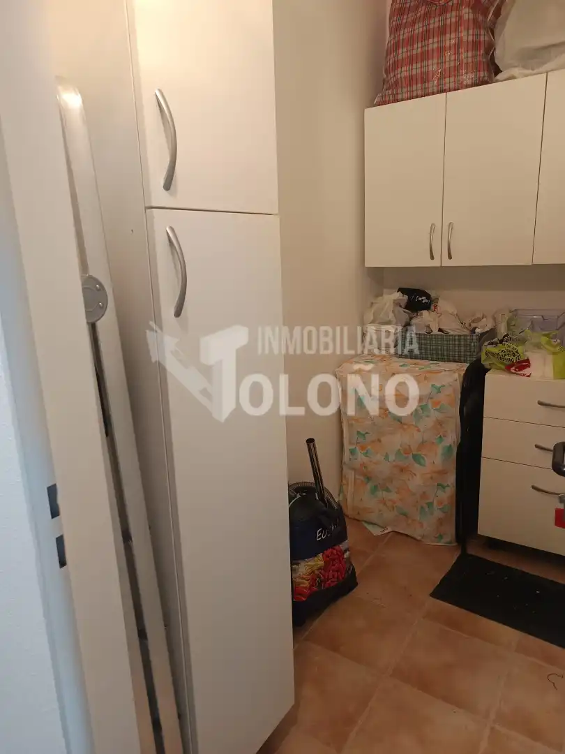Cuina de Apartament en venda en Castañares de Rioja amb Calefacció, Moblat i Forn