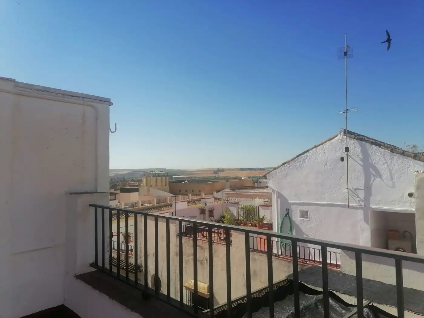 Exterior view of Ground floor for sale in Córdoba  with Air Conditioner and Storage room